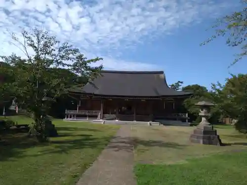 国分寺の本殿・本堂