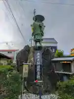 吉祥寺の像