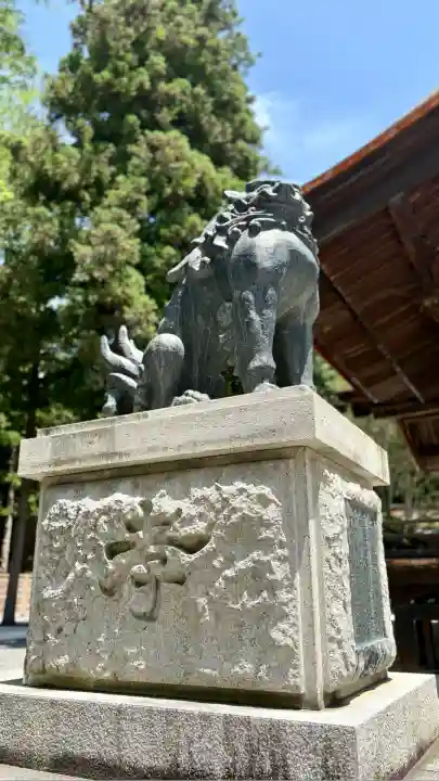 諏訪大社下社秋宮(長野県)