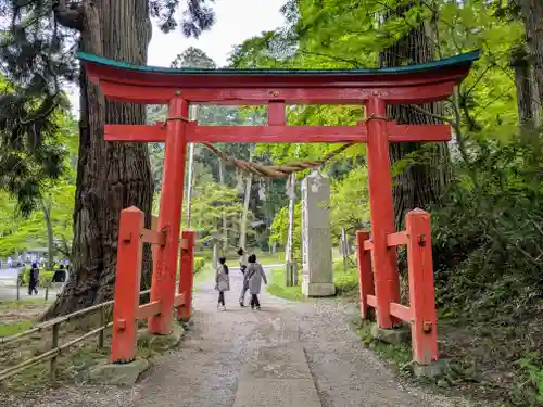 白山神社(岩手県)
