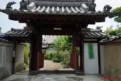 璉珹寺の山門・神門