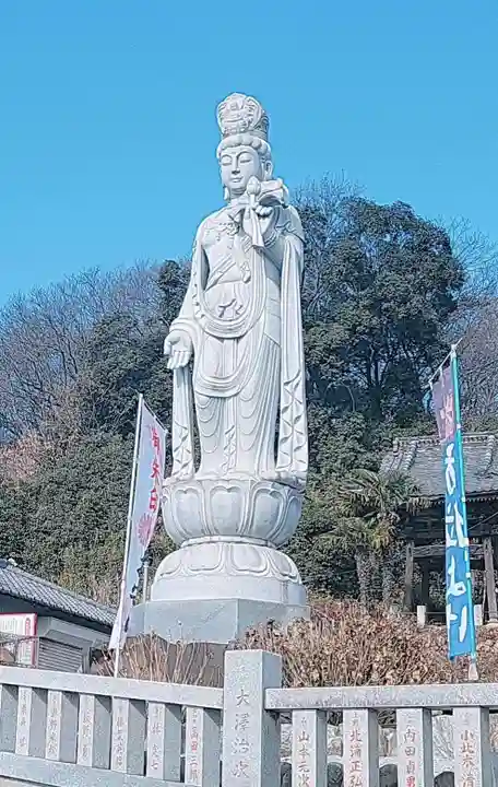 埼玉厄除け開運大師・龍泉寺(切り絵御朱印発祥の寺)の仏像