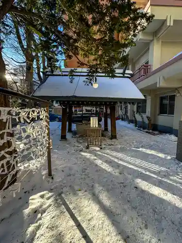 三吉神社の手水舎