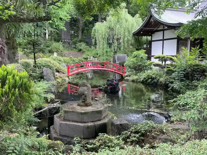 小室浅間神社の庭園