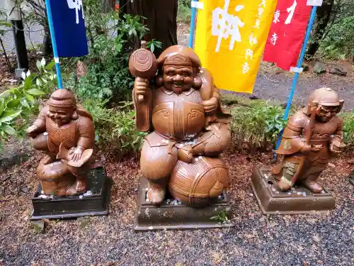 赤山禅院の{uncategorized: "未分類", other: "その他", undefined: "問題あり", building: "その他建物", grave: "お墓", sacred_gate: "鳥居", guardian: "狛犬", statue: "像", buddha: "仏像", history: "歴史", nature: "自然", garden: "庭園", animal: "動物", pagoda: "塔", temizu: "手水舎", mountain_gate: "山門・神門", sanctuary: "本殿・本堂", subordinate: "末社・摂社", art: "芸術", scenery: "景色", jizo: "地蔵", ema: "絵馬", goshuin: "御朱印", omikuji: "おみくじ", items: "授与品その他", amulet: "お守り", goshuincho: "御朱印帳", eats: "食事", festival: "お祭り", votive_dance: "神楽", shichigosan: "七五三参", wedding: "結婚式", experience: "体験その他", initially: "初詣", around: "周辺", anti_infection: "感染症対策"}