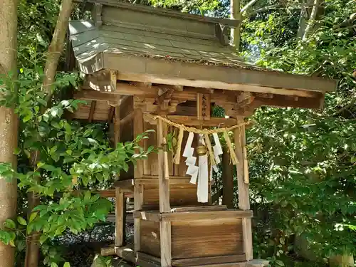 春日神社の末社