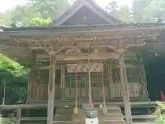 蓮華寺の本殿