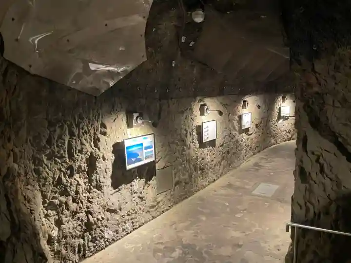 江の島岩屋(神奈川県)