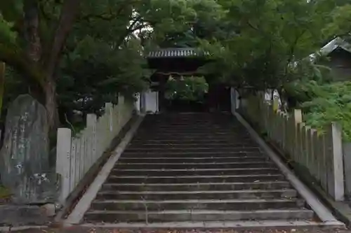 東雲神社の山門