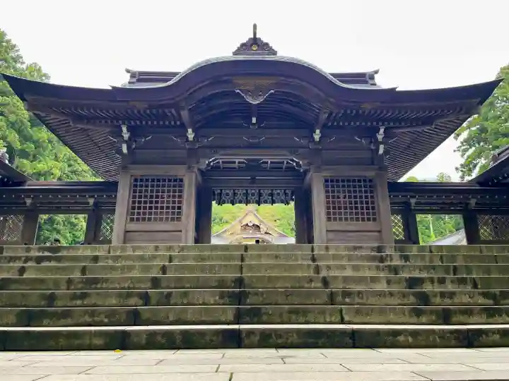彌彦神社(新潟県)