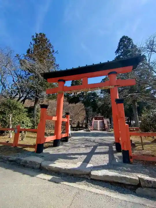 丹生都比売神社の{uncategorized: "未分類", other: "その他", undefined: "問題あり", building: "その他建物", grave: "お墓", sacred_gate: "鳥居", guardian: "狛犬", statue: "像", buddha: "仏像", history: "歴史", nature: "自然", garden: "庭園", animal: "動物", pagoda: "塔", temizu: "手水舎", mountain_gate: "山門・神門", sanctuary: "本殿・本堂", subordinate: "末社・摂社", art: "芸術", scenery: "景色", jizo: "地蔵", ema: "絵馬", goshuin: "御朱印", omikuji: "おみくじ", items: "授与品その他", amulet: "お守り", goshuincho: "御朱印帳", eats: "食事", festival: "お祭り", votive_dance: "神楽", shichigosan: "七五三参", wedding: "結婚式", experience: "体験その他", initially: "初詣", around: "周辺", anti_infection: "感染症対策"}