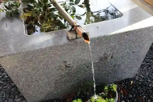 高司神社〜むすびの神の鎮まる社〜の手水