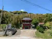 本顕寺の山門・神門