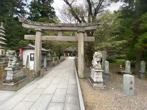 西光寺の鳥居