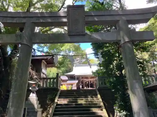 曾屋神社の鳥居