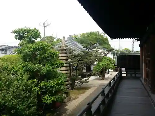 道明寺の庭園