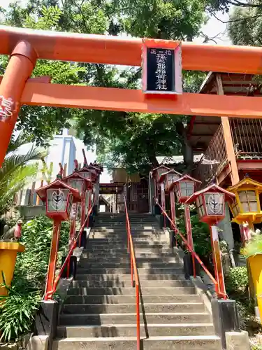 中司孫太郎稲荷神社の鳥居