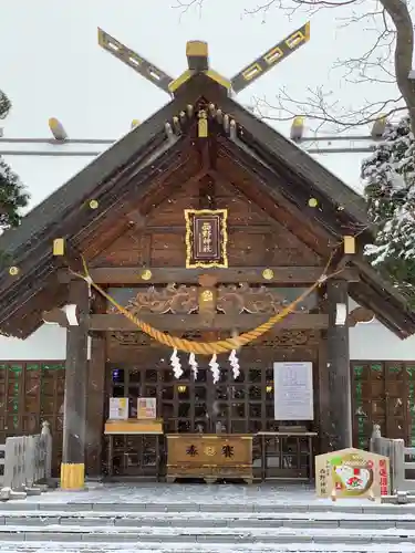 西野神社の本殿