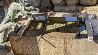 金山神社の手水舎