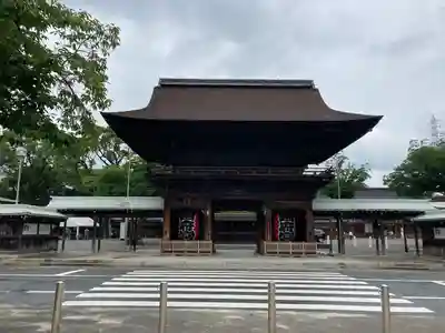 尾張大國霊神社(国府宮)の山門・神門