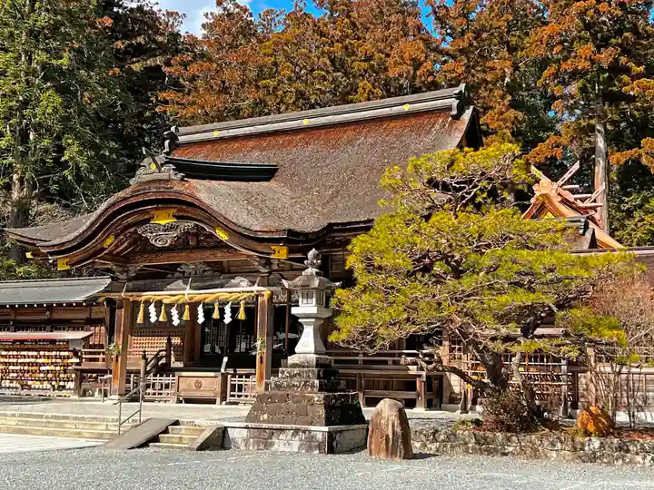 小國神社の本殿・本堂