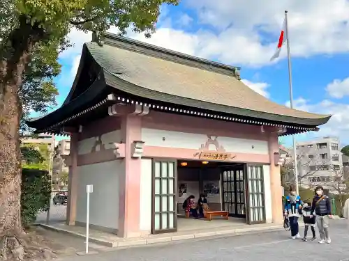 照國神社の建物その他