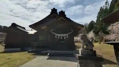 居多神社の本殿・本堂