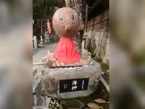 由加山 由加神社本宮の狛犬