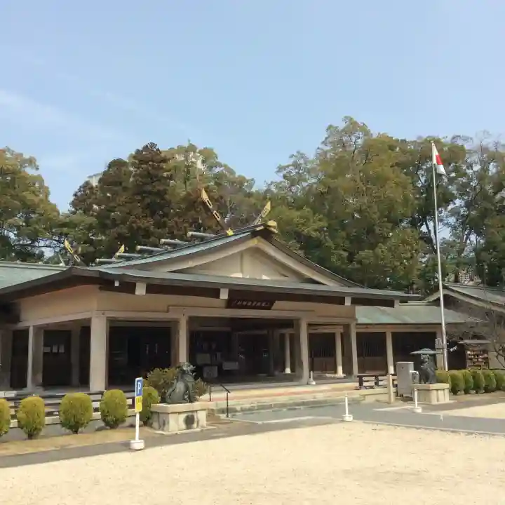 三重縣護國神社の{uncategorized: "未分類", other: "その他", undefined: "問題あり", building: "その他建物", grave: "お墓", sacred_gate: "鳥居", guardian: "狛犬", statue: "像", buddha: "仏像", history: "歴史", nature: "自然", garden: "庭園", animal: "動物", pagoda: "塔", temizu: "手水舎", mountain_gate: "山門・神門", sanctuary: "本殿・本堂", subordinate: "末社・摂社", art: "芸術", scenery: "景色", jizo: "地蔵", ema: "絵馬", goshuin: "御朱印", omikuji: "おみくじ", items: "授与品その他", amulet: "お守り", goshuincho: "御朱印帳", eats: "食事", festival: "お祭り", votive_dance: "神楽", shichigosan: "七五三参", wedding: "結婚式", experience: "体験その他", initially: "初詣", around: "周辺", anti_infection: "感染症対策"}