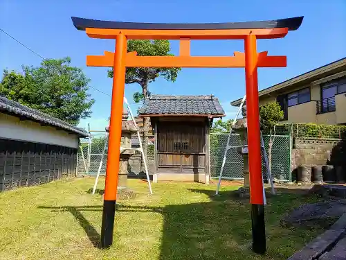 神明社の鳥居