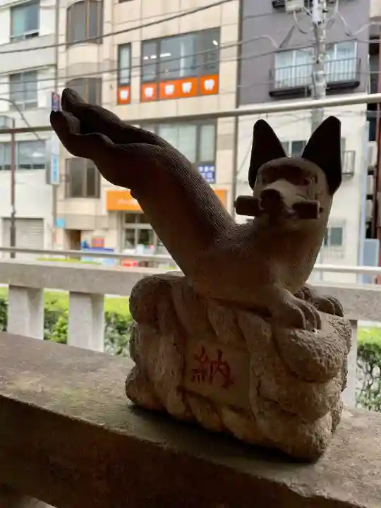 千種稲荷神社の狛犬