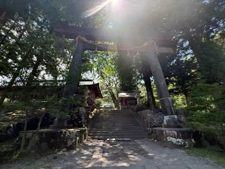 諏訪大社上社前宮(長野県)