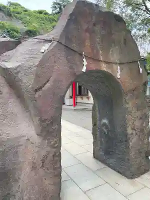 稲荷神社の{uncategorized: "未分類", other: "その他", undefined: "問題あり", building: "その他建物", grave: "お墓", sacred_gate: "鳥居", guardian: "狛犬", statue: "像", buddha: "仏像", history: "歴史", nature: "自然", garden: "庭園", animal: "動物", pagoda: "塔", temizu: "手水舎", mountain_gate: "山門・神門", sanctuary: "本殿・本堂", subordinate: "末社・摂社", art: "芸術", scenery: "景色", jizo: "地蔵", ema: "絵馬", goshuin: "御朱印", omikuji: "おみくじ", items: "授与品その他", amulet: "お守り", goshuincho: "御朱印帳", eats: "食事", festival: "お祭り", votive_dance: "神楽", shichigosan: "七五三参", wedding: "結婚式", experience: "体験その他", initially: "初詣", around: "周辺", anti_infection: "感染症対策"}