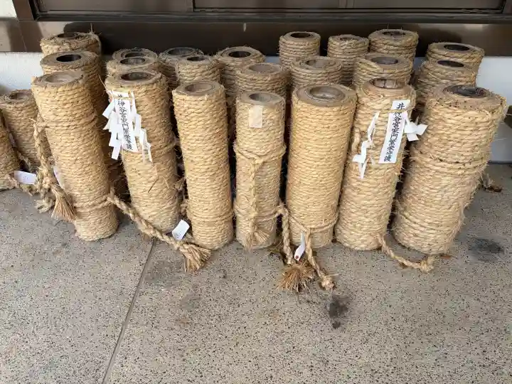 井伊谷宮の{uncategorized: "未分類", other: "その他", undefined: "問題あり", building: "その他建物", grave: "お墓", sacred_gate: "鳥居", guardian: "狛犬", statue: "像", buddha: "仏像", history: "歴史", nature: "自然", garden: "庭園", animal: "動物", pagoda: "塔", temizu: "手水舎", mountain_gate: "山門・神門", sanctuary: "本殿・本堂", subordinate: "末社・摂社", art: "芸術", scenery: "景色", jizo: "地蔵", ema: "絵馬", goshuin: "御朱印", omikuji: "おみくじ", items: "授与品その他", amulet: "お守り", goshuincho: "御朱印帳", eats: "食事", festival: "お祭り", votive_dance: "神楽", shichigosan: "七五三参", wedding: "結婚式", experience: "体験その他", initially: "初詣", around: "周辺", anti_infection: "感染症対策"}