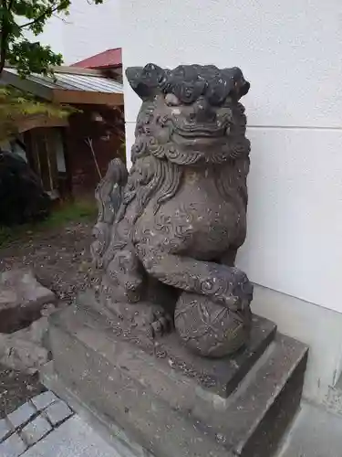 上手稲神社の狛犬