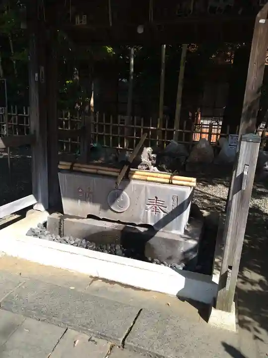 市谷亀岡八幡宮の手水舎