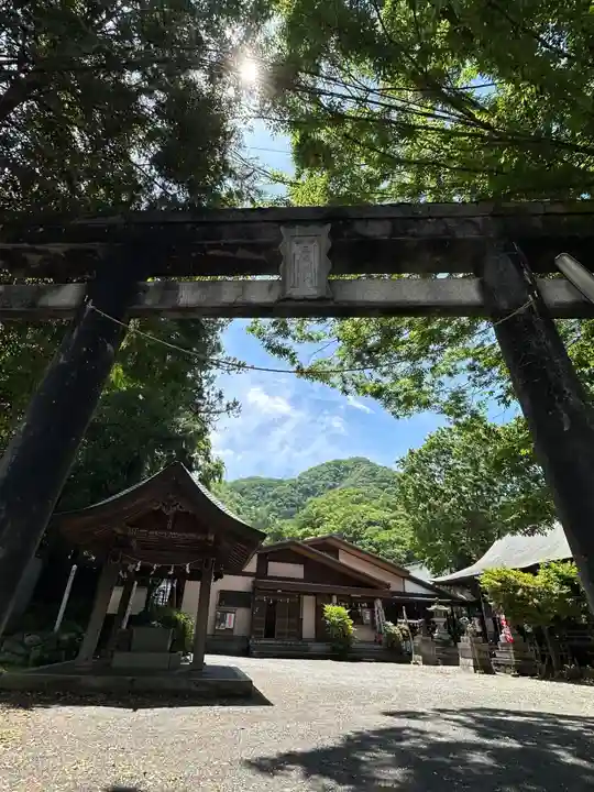 三嶋神社の鳥居