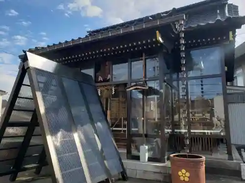 定塚神社の本殿・本堂