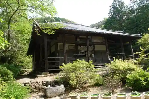 栄山寺の本殿