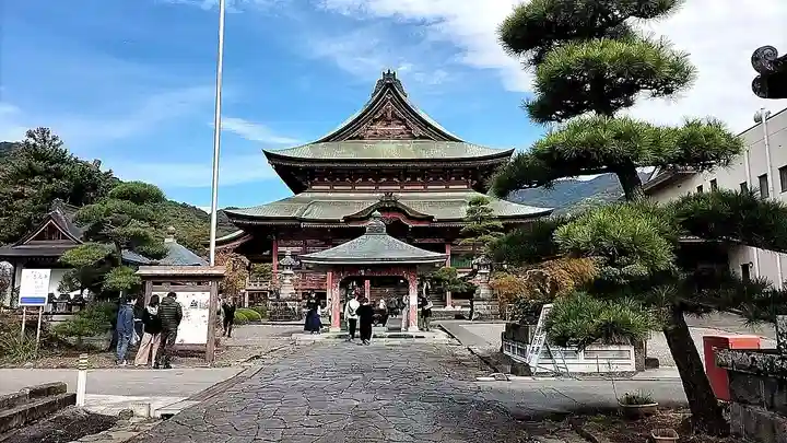 甲斐善光寺(山梨県)