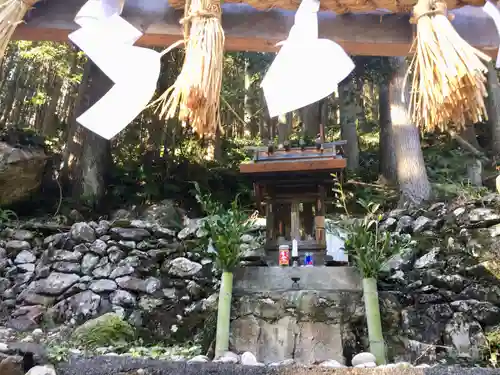 亀岩白龍大権現の末社・摂社