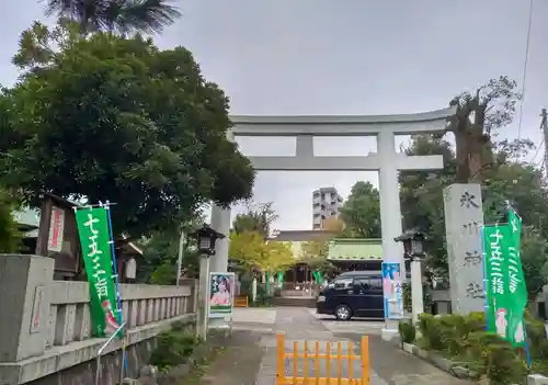 新宿下落合氷川神社の鳥居