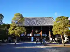 清凉寺の本殿