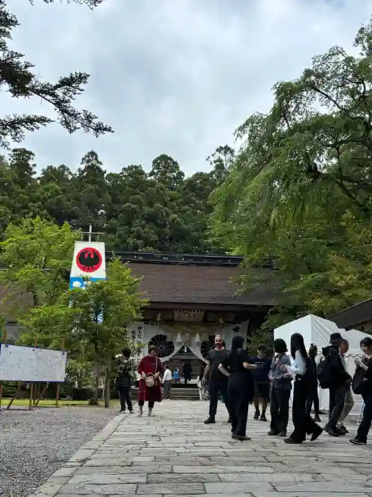 熊野本宮大社の{uncategorized: "未分類", other: "その他", undefined: "問題あり", building: "その他建物", grave: "お墓", sacred_gate: "鳥居", guardian: "狛犬", statue: "像", buddha: "仏像", history: "歴史", nature: "自然", garden: "庭園", animal: "動物", pagoda: "塔", temizu: "手水舎", mountain_gate: "山門・神門", sanctuary: "本殿・本堂", subordinate: "末社・摂社", art: "芸術", scenery: "景色", jizo: "地蔵", ema: "絵馬", goshuin: "御朱印", omikuji: "おみくじ", items: "授与品その他", amulet: "お守り", goshuincho: "御朱印帳", eats: "食事", festival: "お祭り", votive_dance: "神楽", shichigosan: "七五三参", wedding: "結婚式", experience: "体験その他", initially: "初詣", around: "周辺", anti_infection: "感染症対策"}