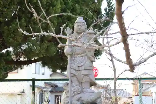 滑河山龍正院の像