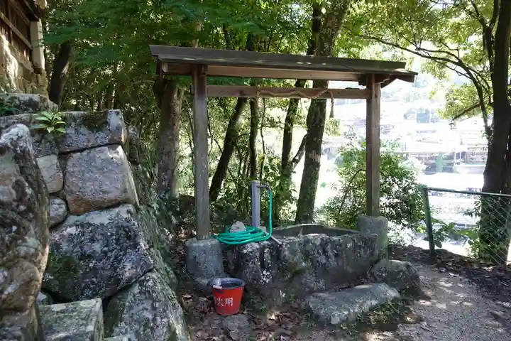 長谷山口坐神社の手水舎