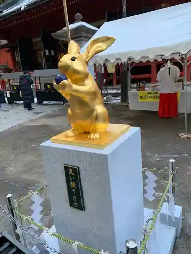 日光二荒山神社の像