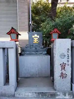 十番稲荷神社の像
