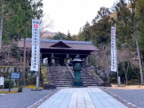 身延山 祖廟拝殿の本殿