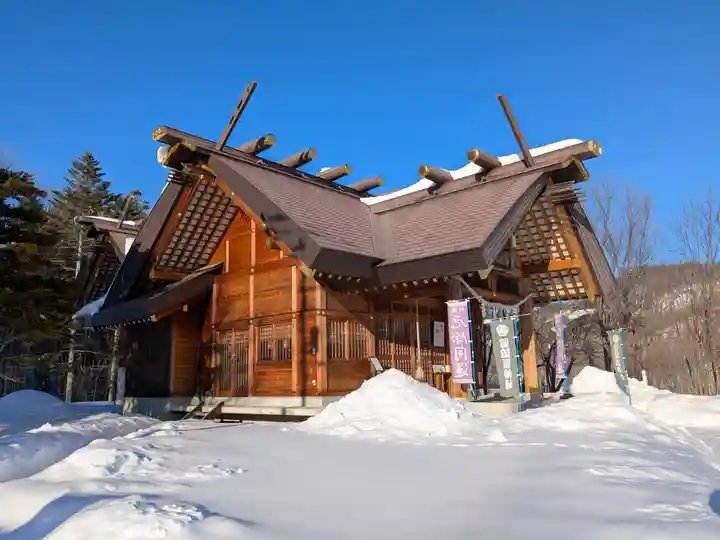 留辺蘂神社の本殿・本堂